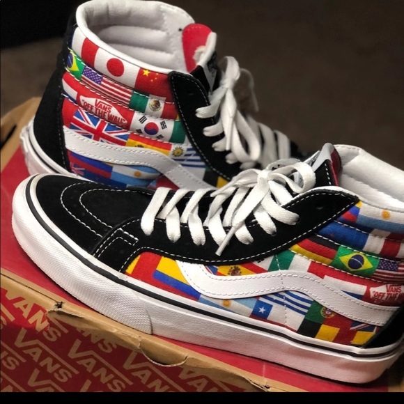 Vans - Picture 2 of 8